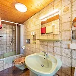 公寓 Haus Am Weinberg 恩丁根
