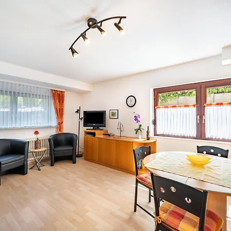 公寓 Haus Am Weinberg *